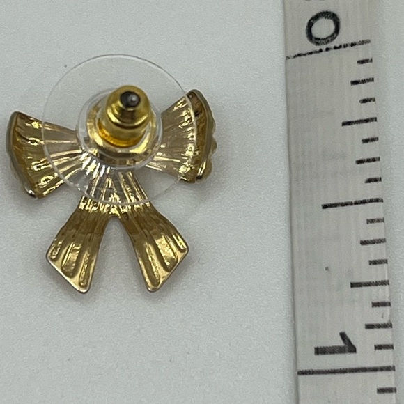✨ Vintage Gold Bow Stud Earrings ✨ - Picture 2 of 4
